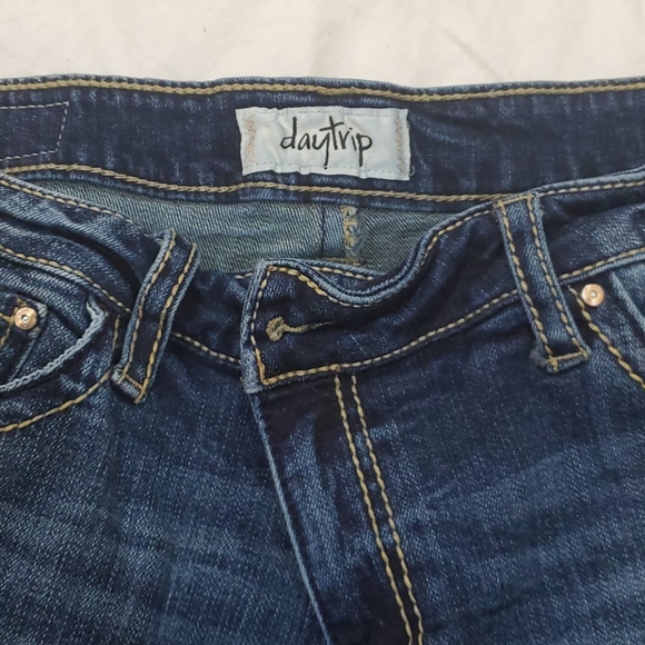 Jeans - Picture 3 of 3